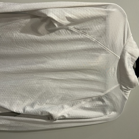 AVIA XL (-6-18) White Athletic Top - Picture 7 of 7